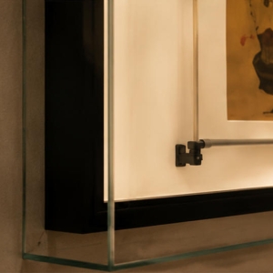 Double-Framed Horizontal Document Display Case | Museum Showcase 5 Double-frame, tension bar and glass material details