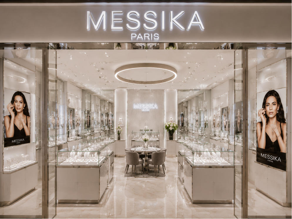 Modern Fashion Jewelry Showcase | Messika Dubai Diamond Jewelry Store