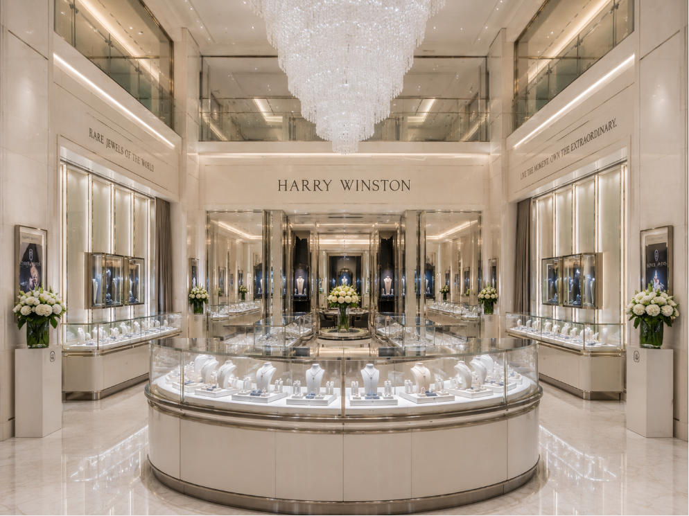 White Luxury Jewelry Showcase | Harry Winston Shanghai High Jewelry Store