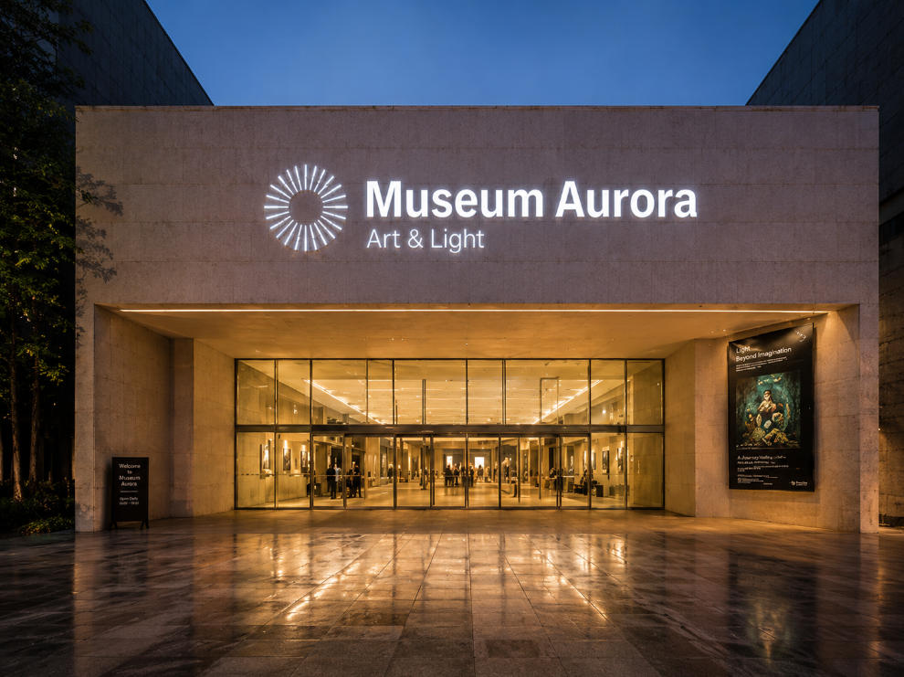 White Steel Digital Cabinets | Museum MACAN Jakarta Southeast Asia Art Gallery