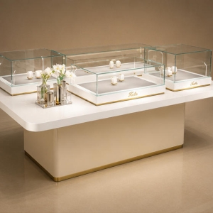 Ceramic Watch Stand | Curved Wall Mount Lock Vitrine - Sunzen 2 Ceramic Watch Stand | Curved Wall Mount Lock Vitrine - Sunzen