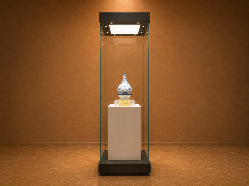Tall Square Glass Plinth | Freestanding Heritage Vitrine Square Relic Display Tower – Sunzen Display 1 Tall Square Glass Plinth | Freestanding Heritage Vitrine Square Relic Display Tower – Sunzen Display