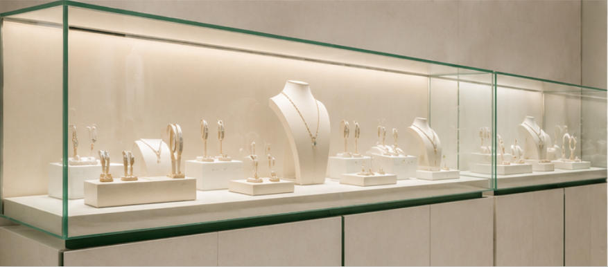 soft light back panels Repossi display