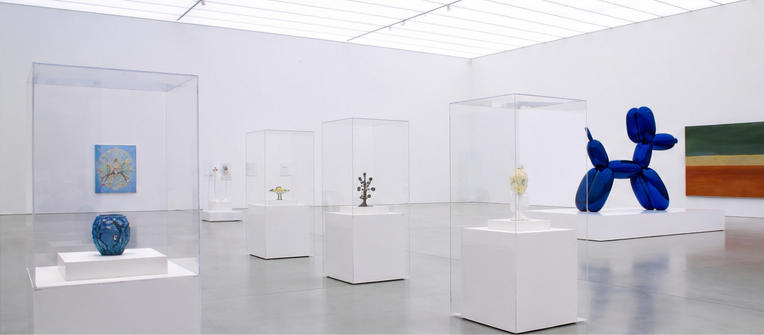 The Broad Los Angeles White Box Contemporary Art Museum 2 Clear acrylic exhibit pods low-profile movable art stands