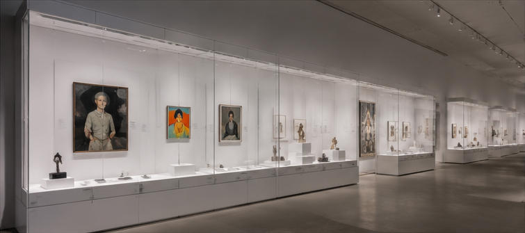 Contemporary art vitrine for large white cube main halls
