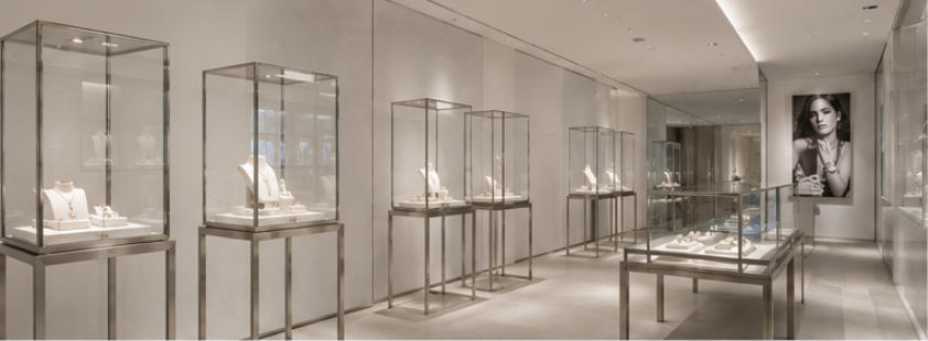 Thin ultra clear transparent acrylic display pods