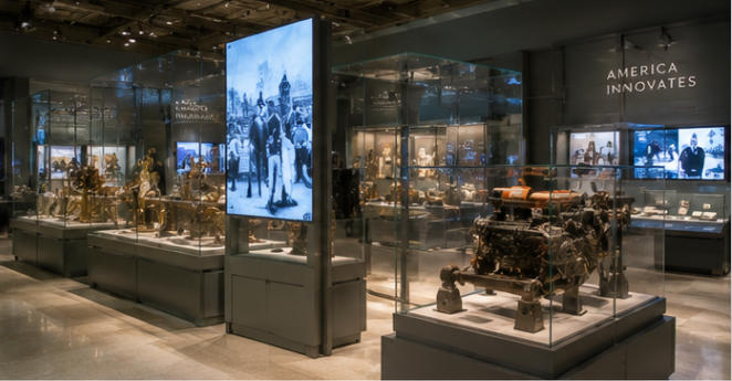 Modern museum fixture for open educational circulation routes