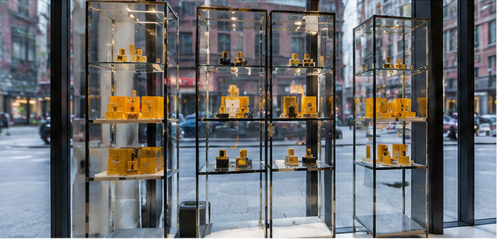 Metal frame pop vitrines slim metal bright glass display cases